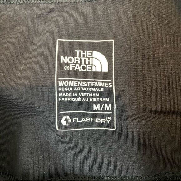The North Face Women’s Flashdry Black and White Capri Length Leggings Medium - Picture 9 of 10
